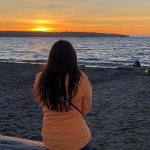 Meet your Posher, Chloe